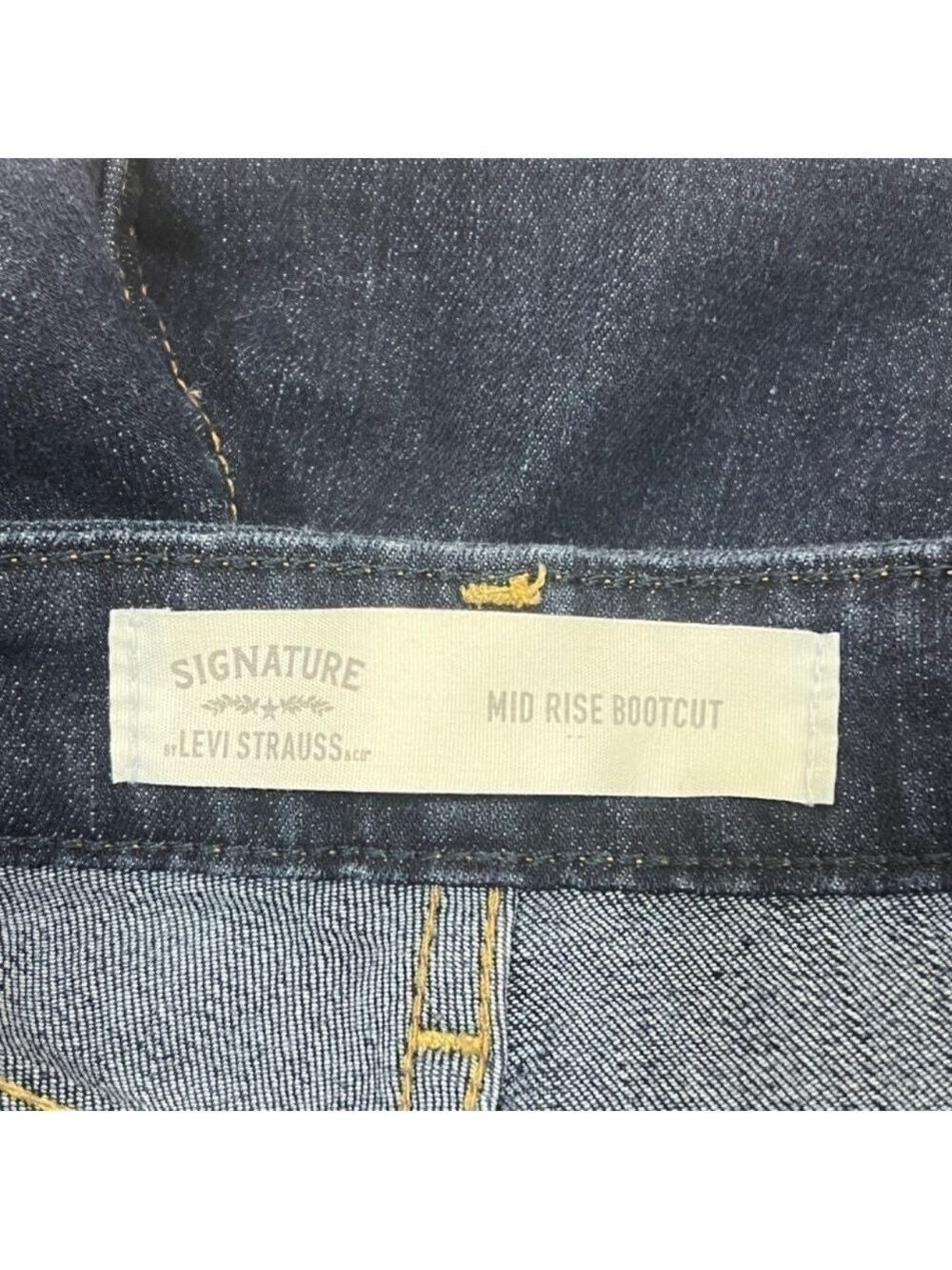 Levi's Blue Women's Jeans Sz 10 Mid-Rise Bootcut Denim 30W 32L - Picture 15 of 15